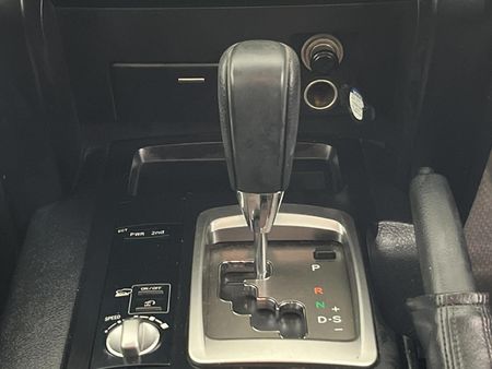 2019-Toyota-Land-Cruiser-200-45-D-V8-GX-Auto_7