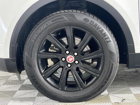 2018-Jaguar-E-Pace-D150-20D-110kW_4