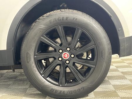 2018-Jaguar-E-Pace-D150-20D-110kW_6