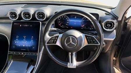 2023-Mercedes-Benz-C-Class-C-220d-Auto_9