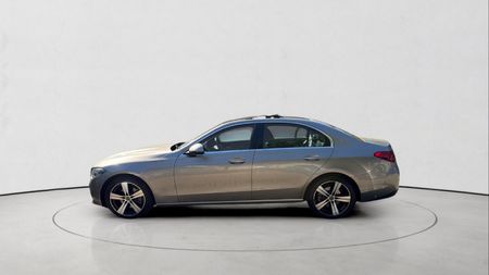 2023-Mercedes-Benz-C-Class-C-220d-Auto_3