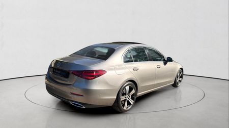 2023-Mercedes-Benz-C-Class-C-220d-Auto_5