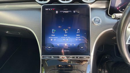 2023-Mercedes-Benz-C-Class-C-220d-Auto_7