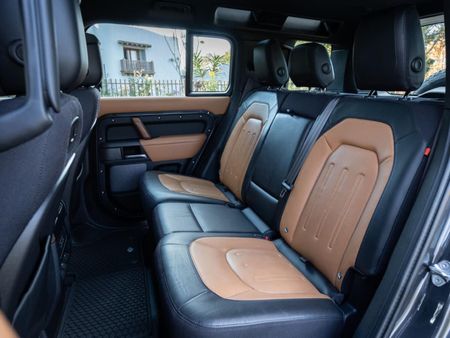 2021-Land-Rover-Defender-110-D300-X-221kW_14