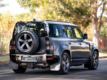 2021-Land-Rover-Defender-110-D300-X-221kW_6