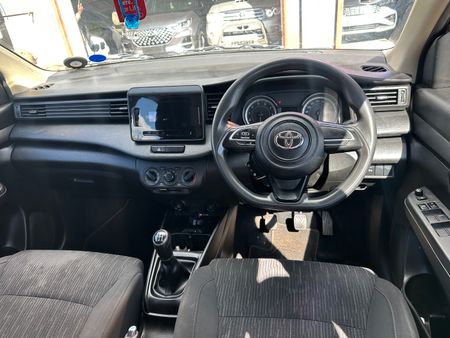 2023-Toyota-Rumion-15-SX_6