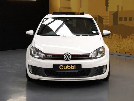 2012-Volkswagen-Golf-VI-GTI-20-TSI-Auto_3