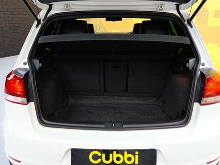 2012-Volkswagen-Golf-VI-GTI-20-TSI-Auto_6
