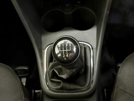 2026-Volkswagen-Polo-Vivo-14-Life_3
