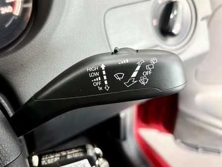 2026-Volkswagen-Polo-Vivo-14-Life_11