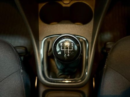 2026-Volkswagen-Polo-Vivo-14-Life_4