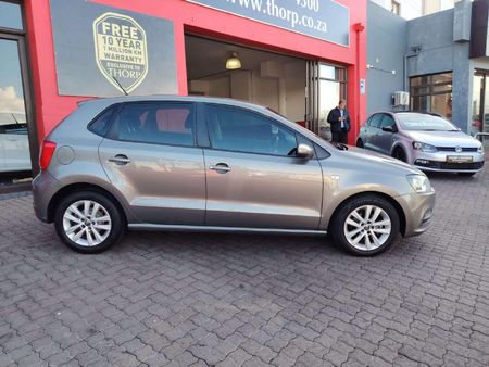 2022-Volkswagen-Polo-Vivo-14-Comfortline-5-dr_3