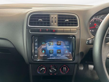 2025-Volkswagen-Polo-Vivo-16-Style_11