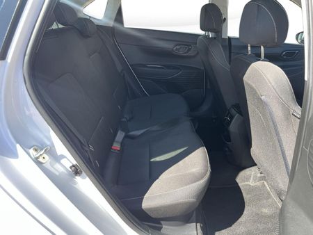 2023-Hyundai-i20-12-Fluid_14
