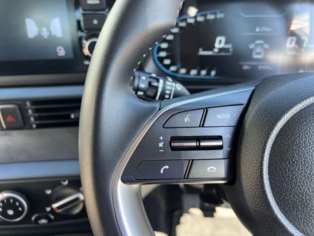 2023-Hyundai-i20-12-Fluid_17