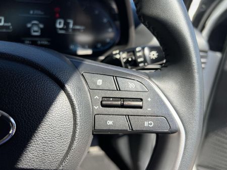 2023-Hyundai-i20-12-Fluid_18
