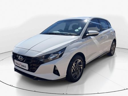 2023-Hyundai-i20-12-Fluid_21