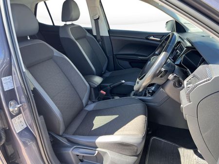 2022-Volkswagen-T-Cross-15-TSI-R-Line-Auto_13