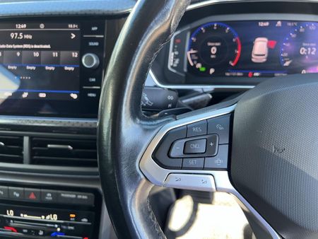 2022-Volkswagen-T-Cross-15-TSI-R-Line-Auto_16