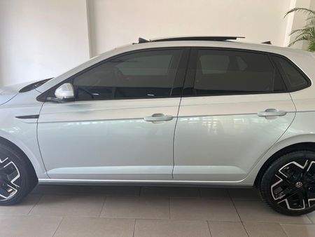 2026-Volkswagen-Polo-10-TSI-R-Line-Auto_3