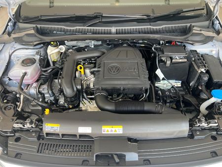 2026-Volkswagen-Polo-10-TSI-R-Line-Auto_8