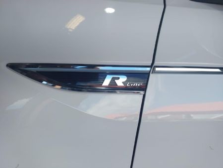 2021-Volkswagen-T-Cross-15-TSI-R-Line-Auto_13