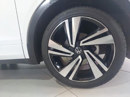 2021-Volkswagen-T-Cross-15-TSI-R-Line-Auto_14