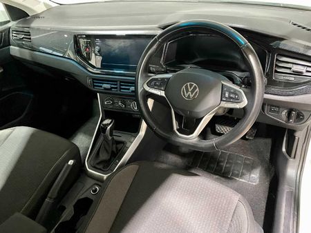 2025-Volkswagen-Polo-10-TSI-Life-Auto-DSG_10
