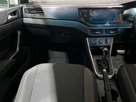 2025-Volkswagen-Polo-10-TSI-Life-Auto-DSG_14