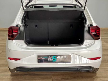 2025-Volkswagen-Polo-10-TSI-Life-Auto-DSG_18