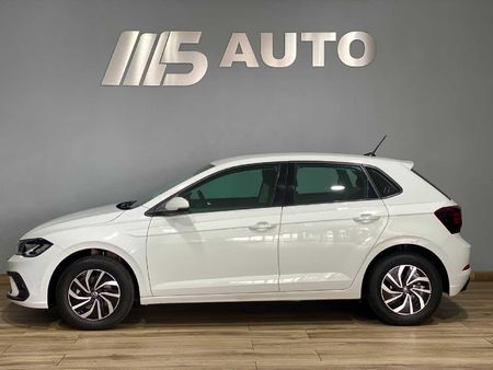 2025-Volkswagen-Polo-10-TSI-Life-Auto-DSG_2