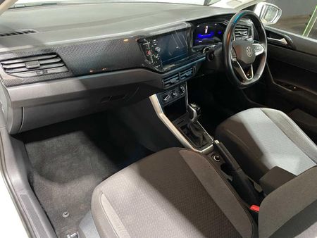 2025-Volkswagen-Polo-10-TSI-Life-Auto-DSG_6