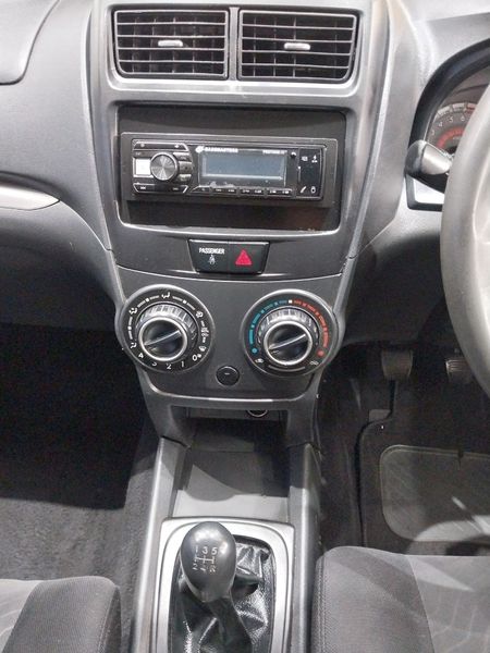 2019-Toyota-Avanza-15-SX_10