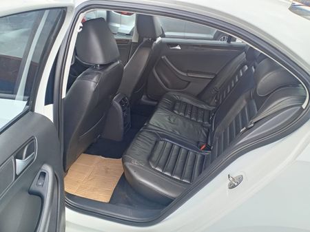 2015-Volkswagen-Jetta-GP-16-TDI-Comfortline-Auto_10