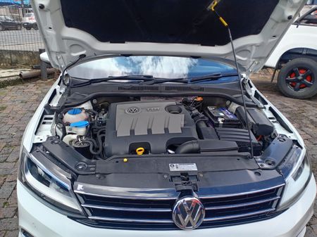 2015-Volkswagen-Jetta-GP-16-TDI-Comfortline-Auto_11