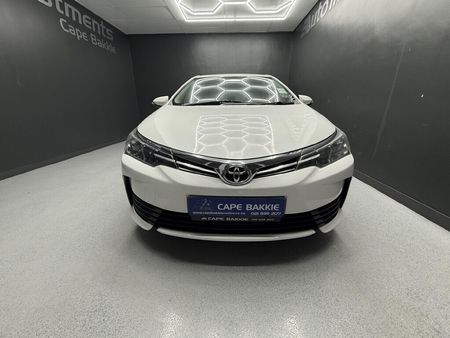2019-Toyota-Corolla-14-D-Esteem_6