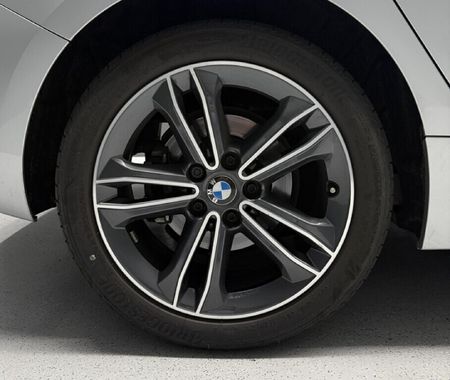 2021-BMW-1-Series-118i-Sport-Line_16