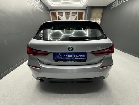 2021-BMW-1-Series-118i-Sport-Line_3