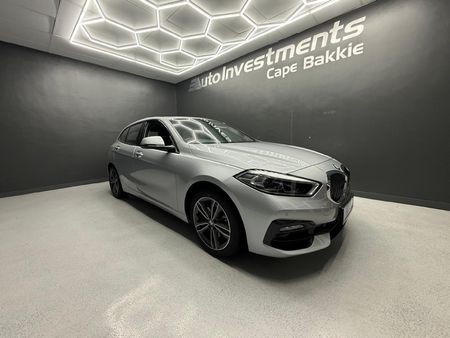 2021-BMW-1-Series-118i-Sport-Line_7