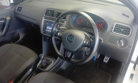 2023-Volkswagen-Polo-Vivo-10-TSI-GT-5-dr_9