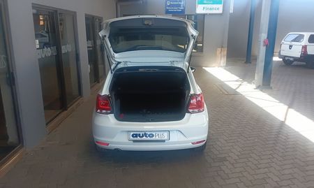 2023-Volkswagen-Polo-Vivo-10-TSI-GT-5-dr_4