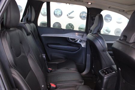 2022-Volvo-XC90-T8-Twin-Engine-Inscription-AWD_10