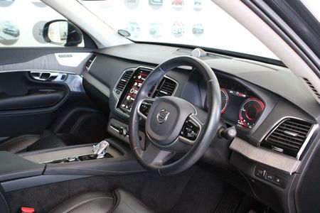 2022-Volvo-XC90-T8-Twin-Engine-Inscription-AWD_2