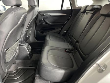 2017-BMW-X1-sDrive18i-Auto_3
