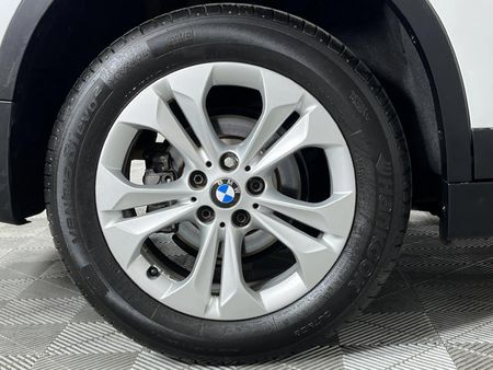 2017-BMW-X1-sDrive18i-Auto_7