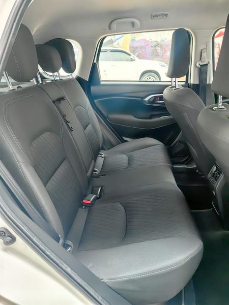 2024-Toyota-Urban-Cruiser-15-XR-Auto_15