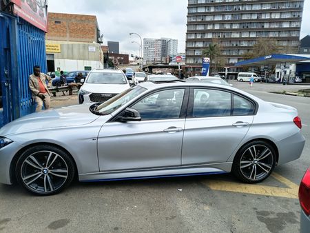 2018-BMW-3-Series-320d-M-Sport-Auto_4