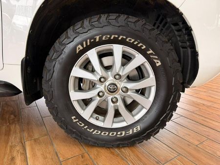 2021-Toyota-Land-Cruiser-200-45-D-V8-VX-R-Auto_12