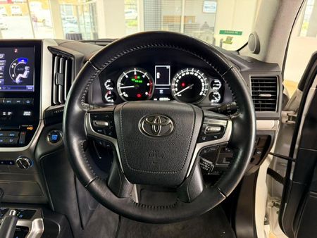 2021-Toyota-Land-Cruiser-200-45-D-V8-VX-R-Auto_22
