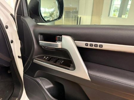 2021-Toyota-Land-Cruiser-200-45-D-V8-VX-R-Auto_27